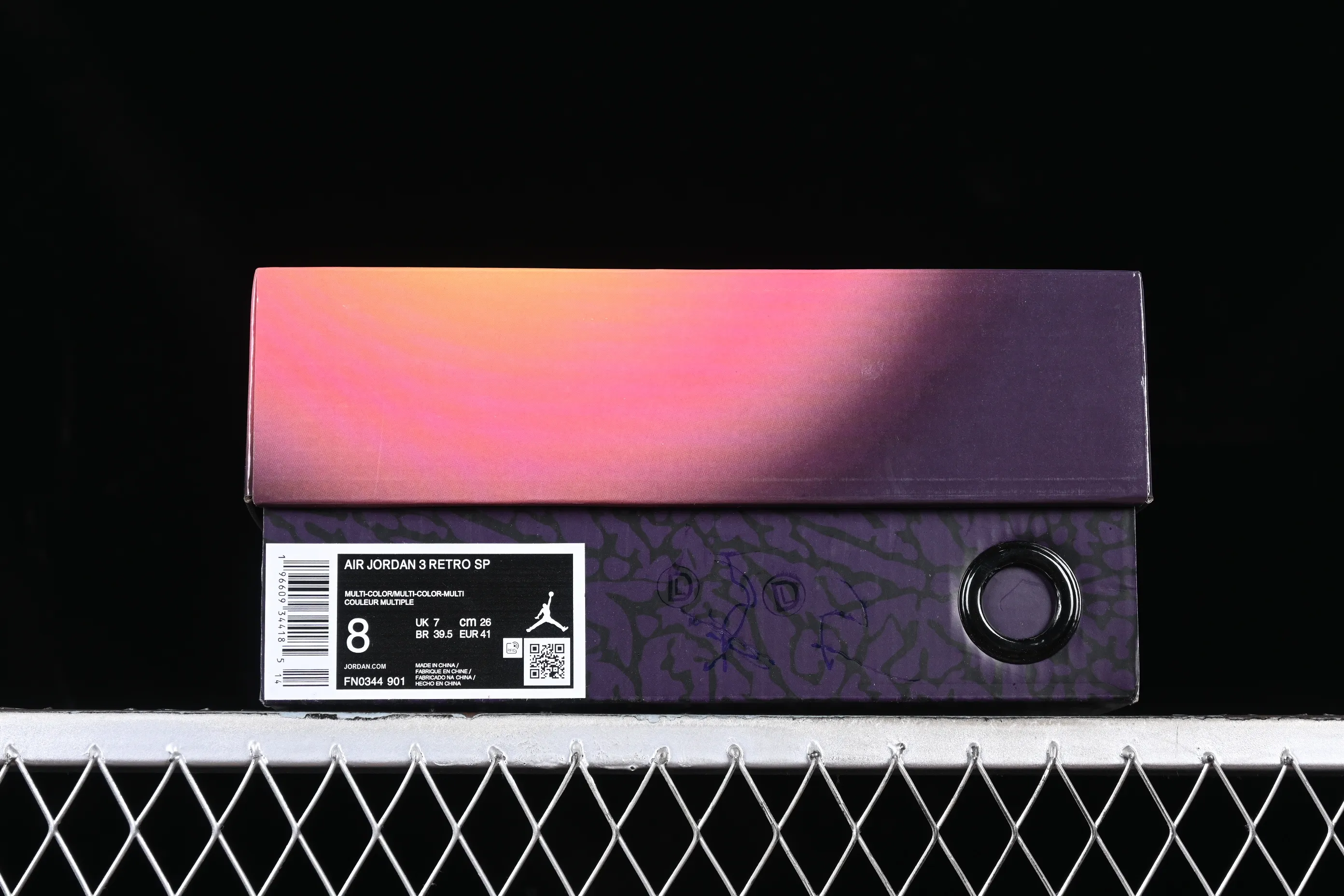 All categories Air Jordan Jordan series basketball shoes Air Jordan 3 cost-effective version J.Balvin x Air Jordan 3 Retro AJ3 Joe 3 rainbow gradient FN0344-901
